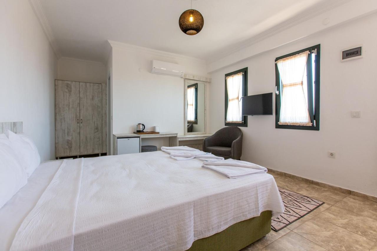 Beacon Hill Suites อัคยาคา ภายนอก รูปภาพ