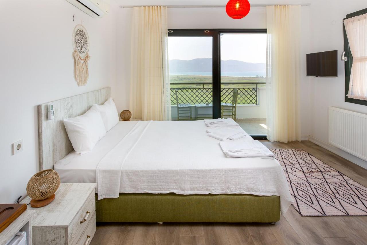 Beacon Hill Suites อัคยาคา ภายนอก รูปภาพ